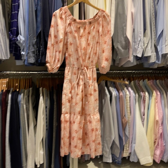 Dress - Picture 1 of 4